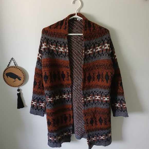 Aztec Style Acrylic Open Cardigan With Pockets - Picture 4 of 14